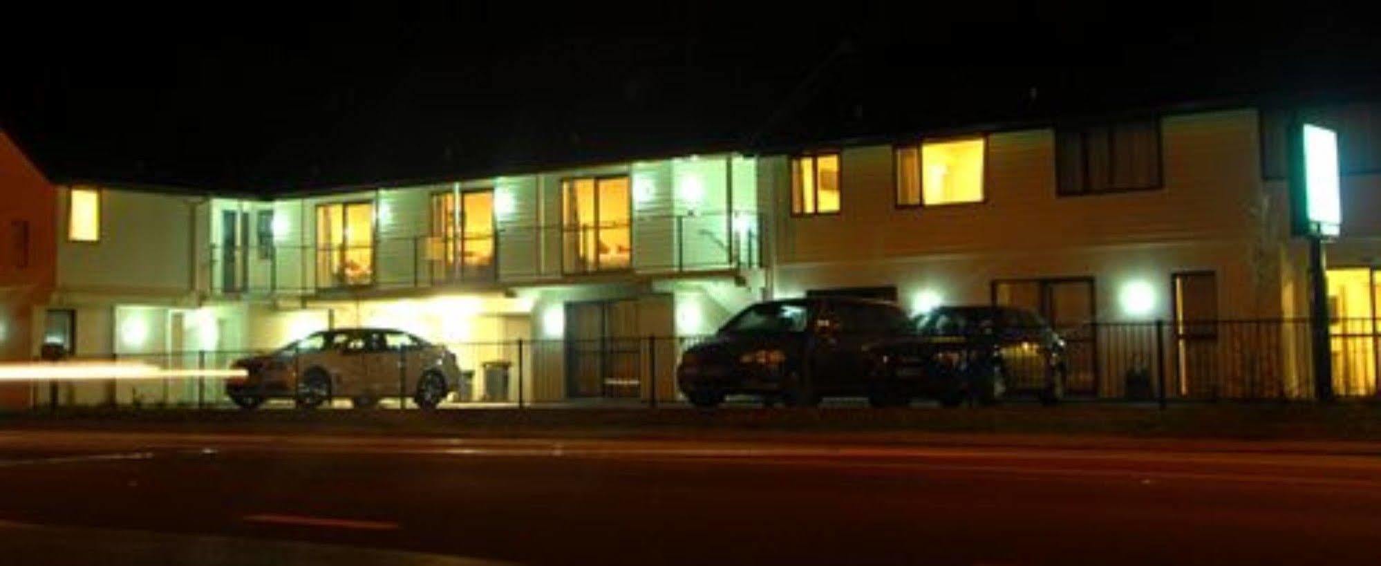 123 Motel Christchurch Exterior photo